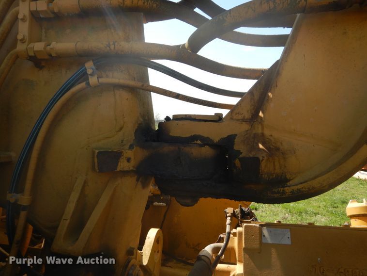 image for item GB9932 1997 Caterpillar 613C elevating scraper