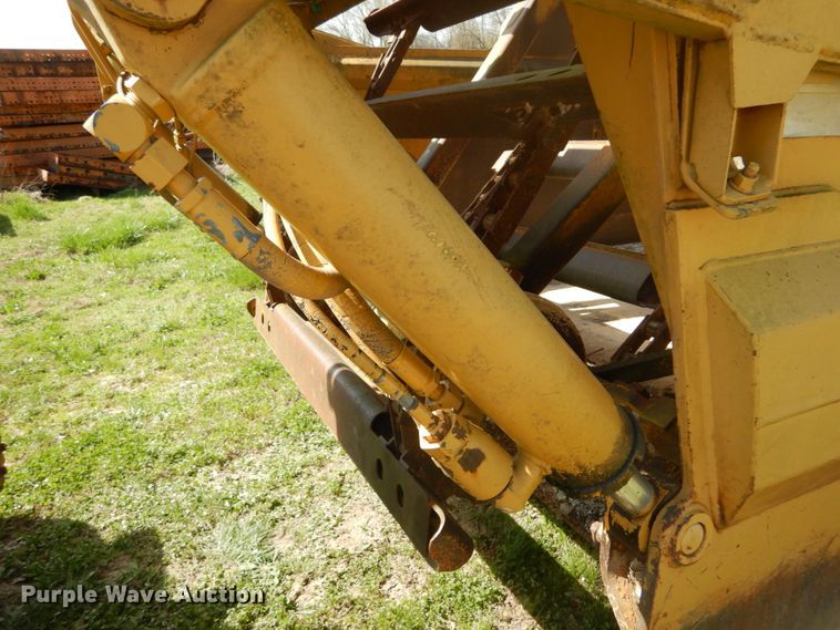 image for item GB9932 1997 Caterpillar 613C elevating scraper