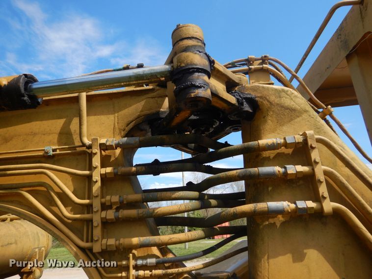 image for item GB9932 1997 Caterpillar 613C elevating scraper