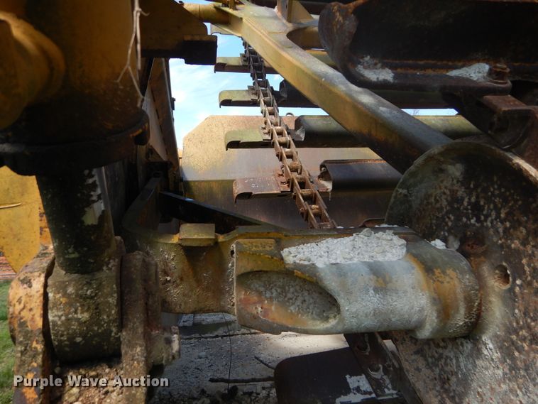 image for item GB9932 1997 Caterpillar 613C elevating scraper