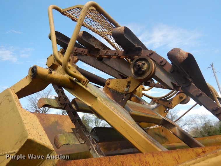 image for item GB9932 1997 Caterpillar 613C elevating scraper