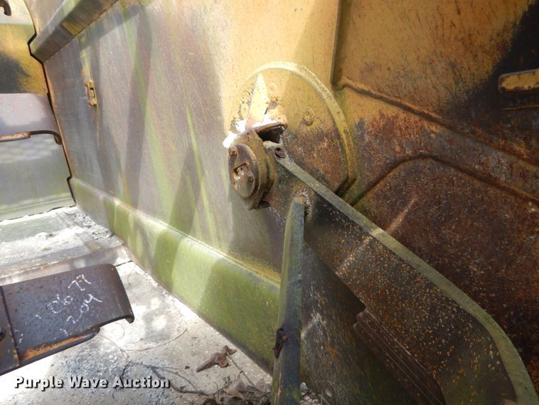 image for item GB9932 1997 Caterpillar 613C elevating scraper