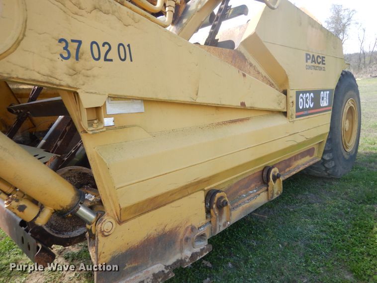 image for item GB9932 1997 Caterpillar 613C elevating scraper