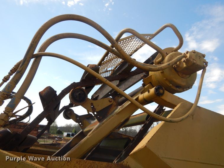 image for item GB9932 1997 Caterpillar 613C elevating scraper