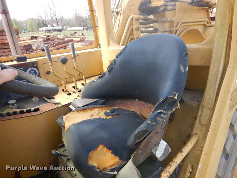 image for item GB9932 1997 Caterpillar 613C elevating scraper