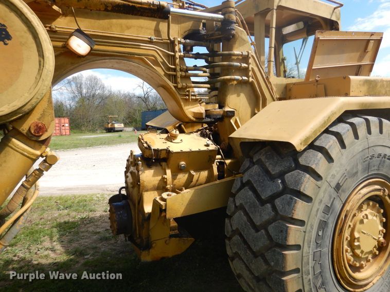 image for item GB9932 1997 Caterpillar 613C elevating scraper