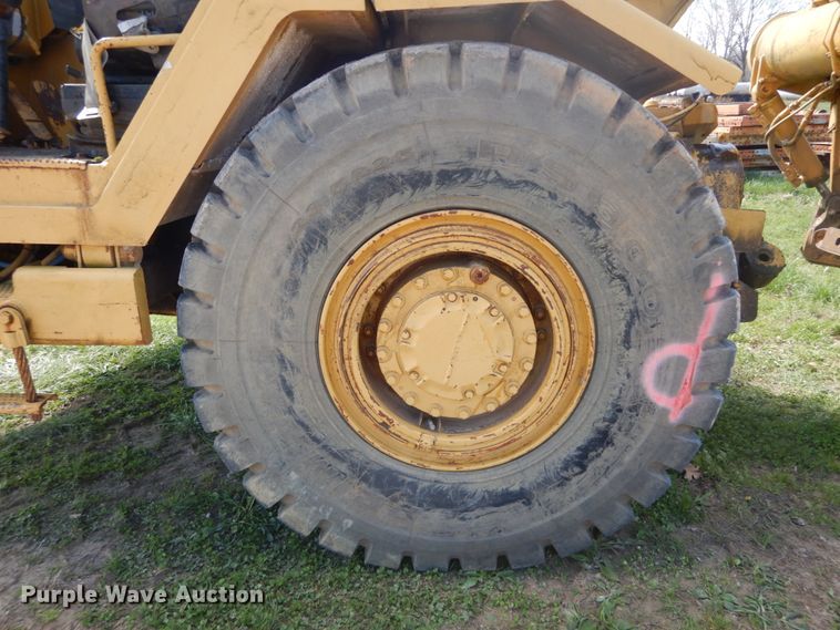 image for item GB9932 1997 Caterpillar 613C elevating scraper