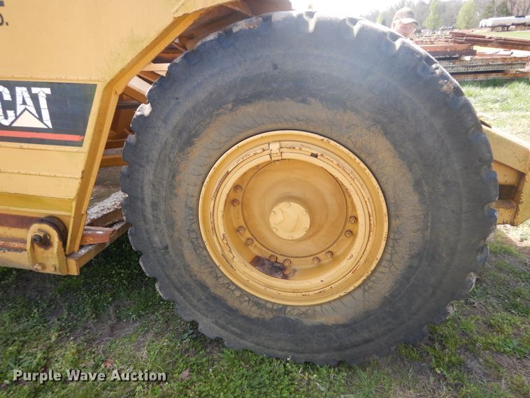 image for item GB9932 1997 Caterpillar 613C elevating scraper