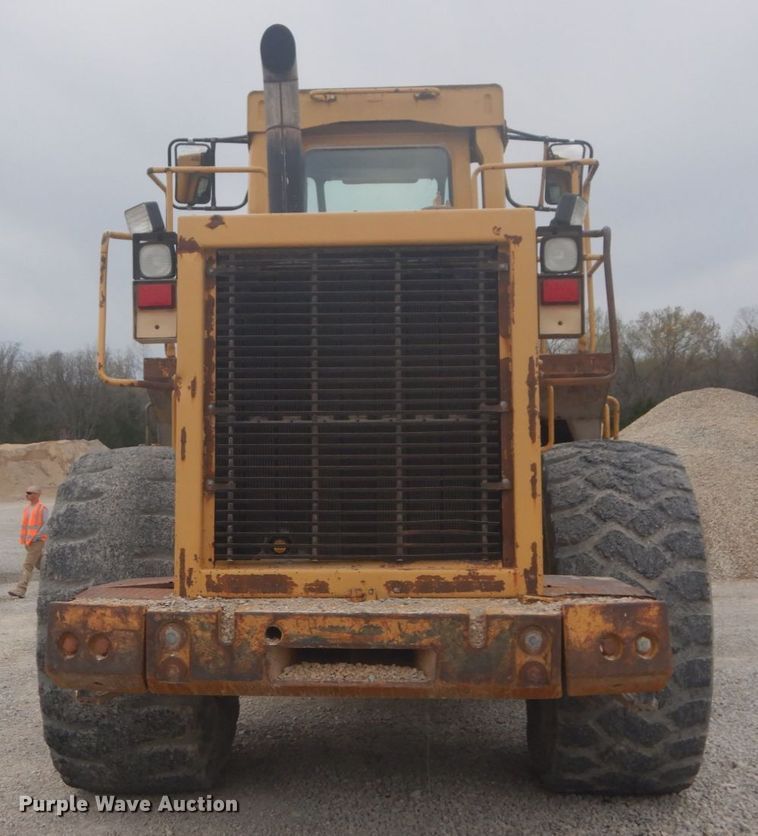 image for item GB9935 1994 Caterpillar 980F  wheel loader