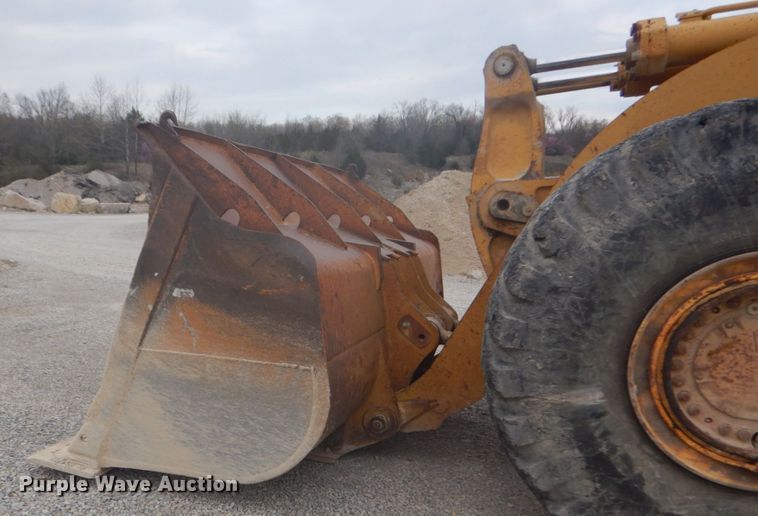 image for item GB9935 1994 Caterpillar 980F  wheel loader