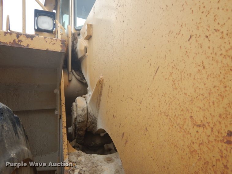 image for item GB9935 1994 Caterpillar 980F  wheel loader