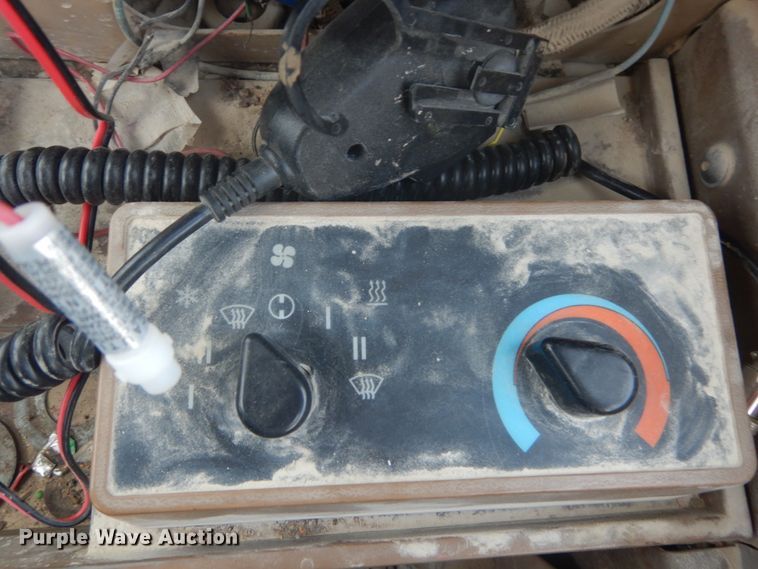 image for item GB9935 1994 Caterpillar 980F  wheel loader