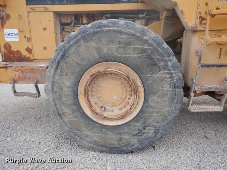 image for item GB9935 1994 Caterpillar 980F  wheel loader