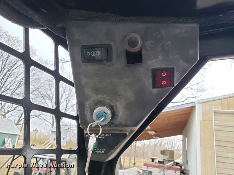 image for item GG9584 1994 Bobcat 773  skid steer loader