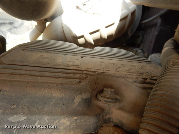 image for item GK9102 2006 International 9900i semi truck