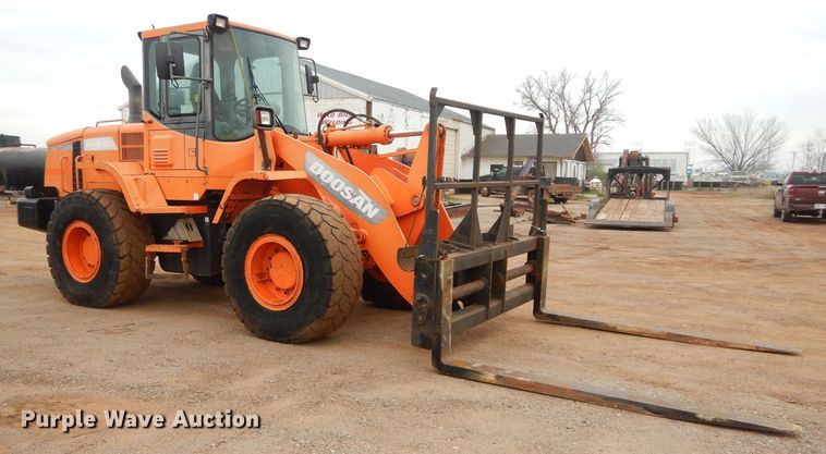 image for item GK9134 2011 Doosan DL220  wheel loader