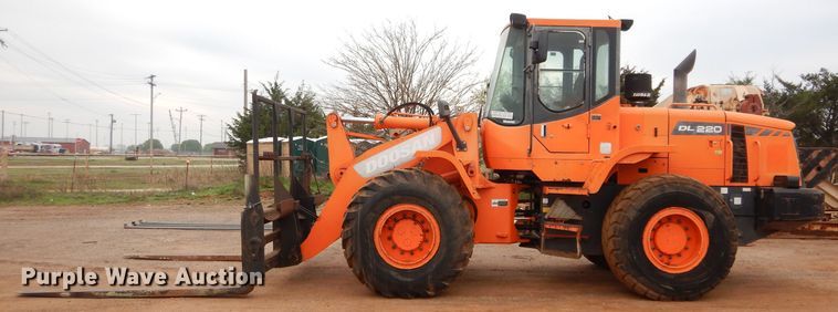 2011 Doosan DL220 wheel loader in Hennessey, OK | Item GK9134 for sale
