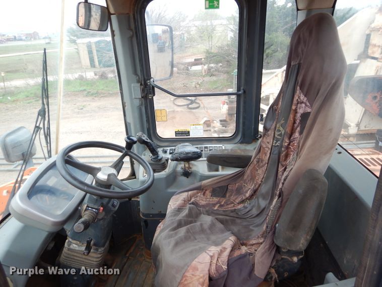 image for item GK9134 2011 Doosan DL220  wheel loader