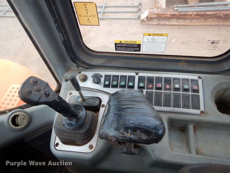 image for item GK9134 2011 Doosan DL220  wheel loader