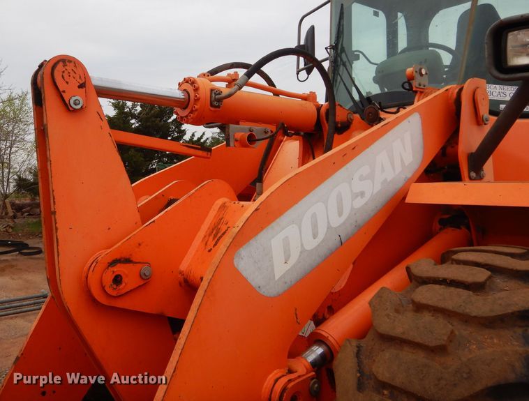 image for item GK9134 2011 Doosan DL220  wheel loader