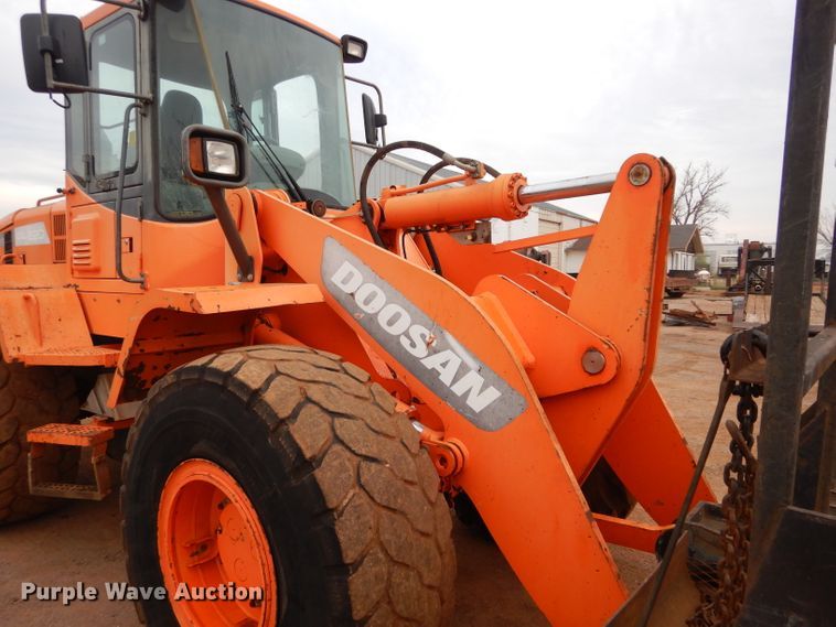 image for item GK9134 2011 Doosan DL220  wheel loader