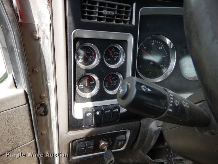 image for item GK9138 2007 Kenworth W900 ready mix truck