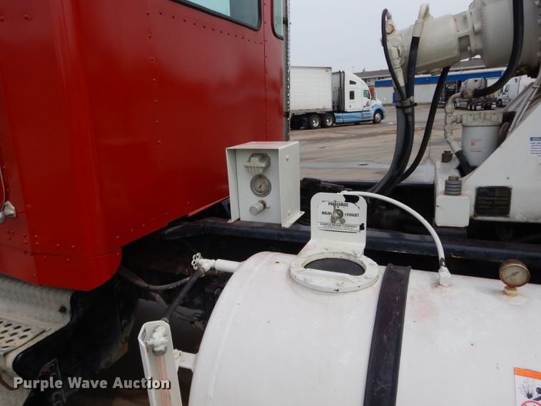 image for item GK9138 2007 Kenworth W900 ready mix truck