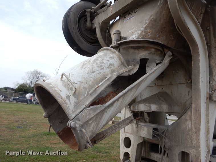 image for item GK9138 2007 Kenworth W900 ready mix truck