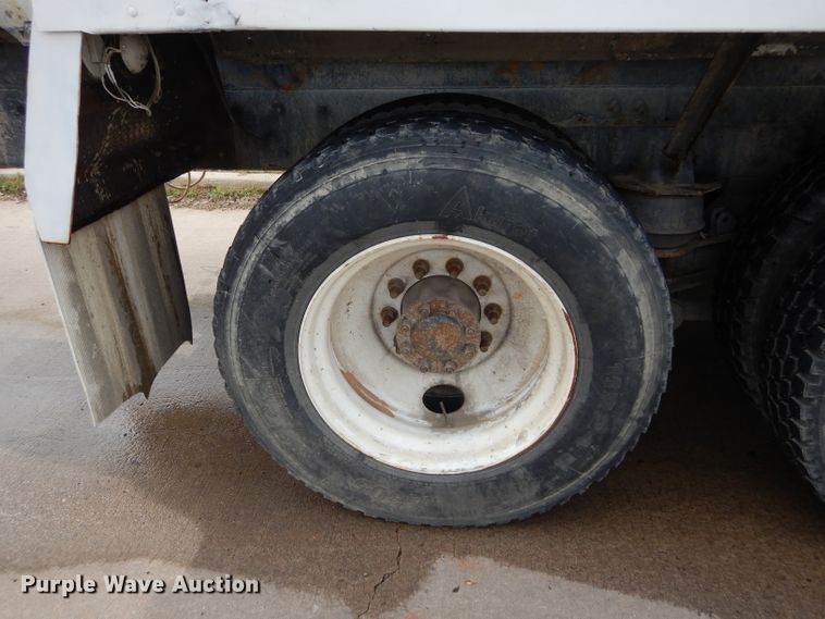 image for item GK9138 2007 Kenworth W900 ready mix truck