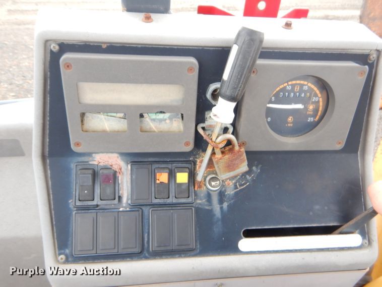 image for item GP9024 Ford 555D  backhoe