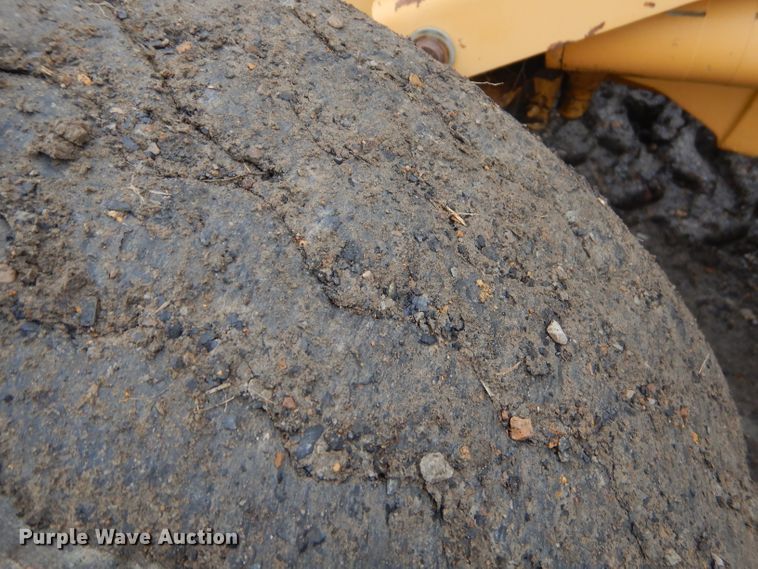 image for item GP9024 Ford 555D  backhoe