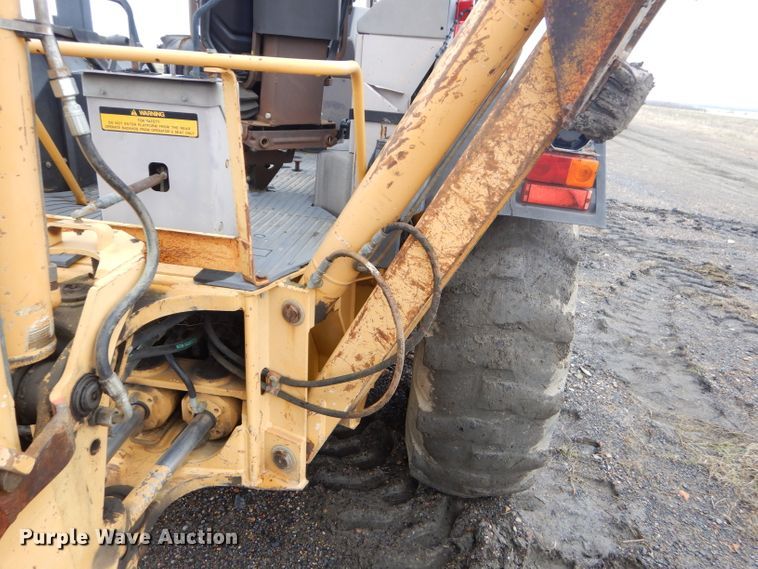 image for item GP9024 Ford 555D  backhoe