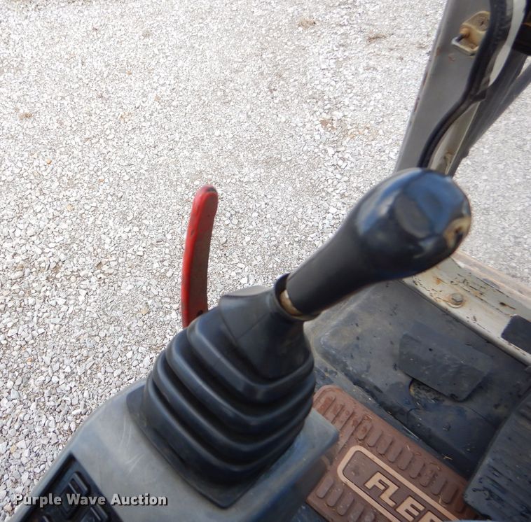 image for item GP9025 1996 Kobelco SK150LC excavator