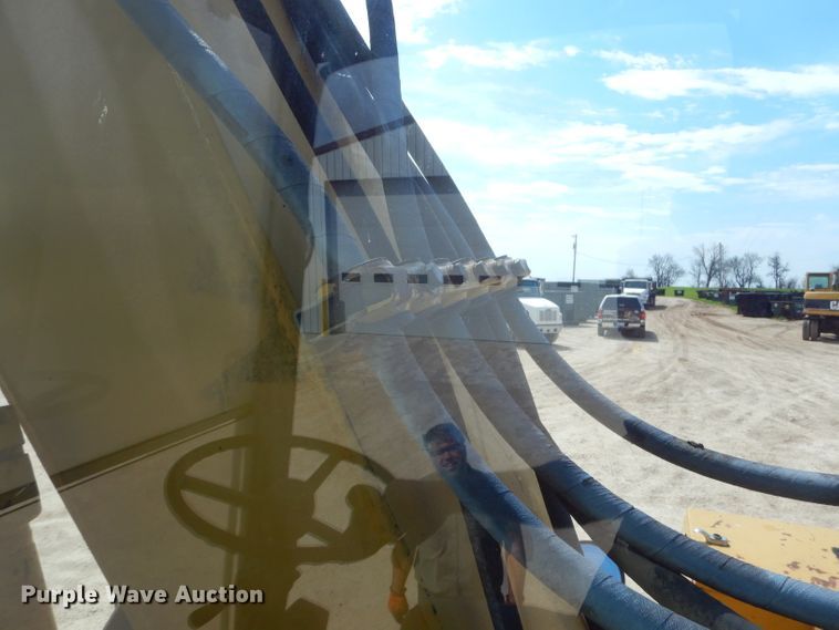 image for item GP9029 1986 Caterpillar 212 rubber tired excavator