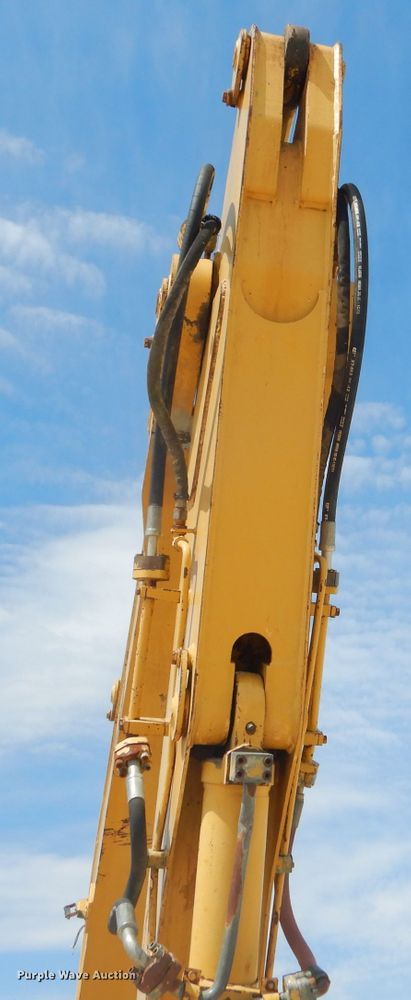 image for item GP9029 1986 Caterpillar 212 rubber tired excavator