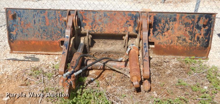 image for item GP9029 1986 Caterpillar 212 rubber tired excavator