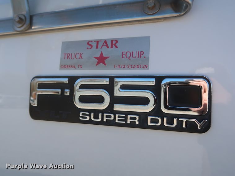 image for item GS9838 2007 Ford F650 Super Duty XLT utility bed truck with crane