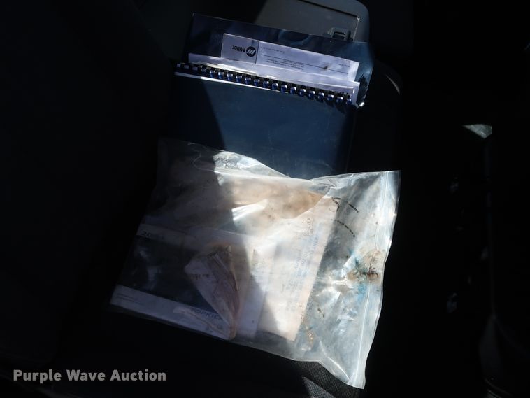 image for item GS9839 2009 GMC C5500 service truck with crane