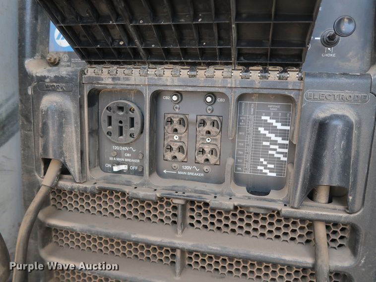 image for item GS9839 2009 GMC C5500 service truck with crane