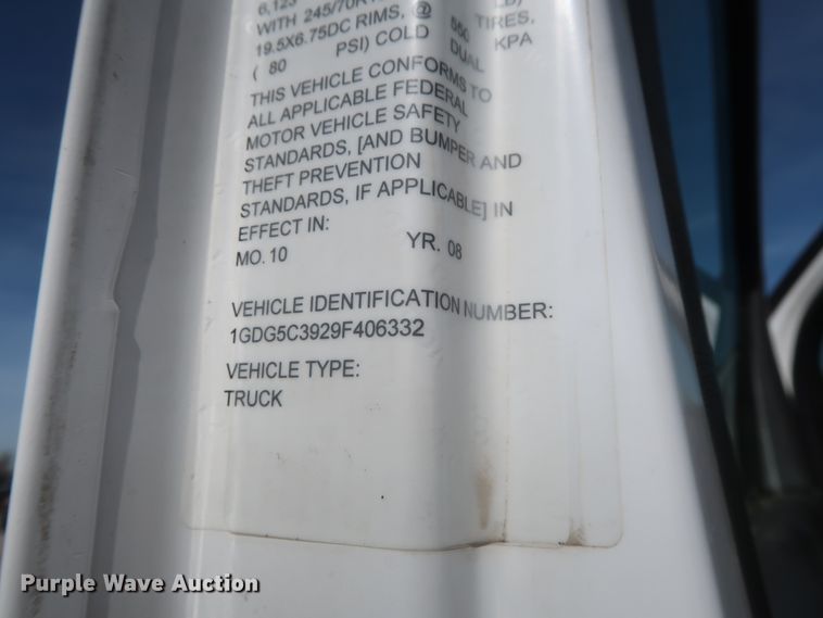 image for item GS9839 2009 GMC C5500 service truck with crane