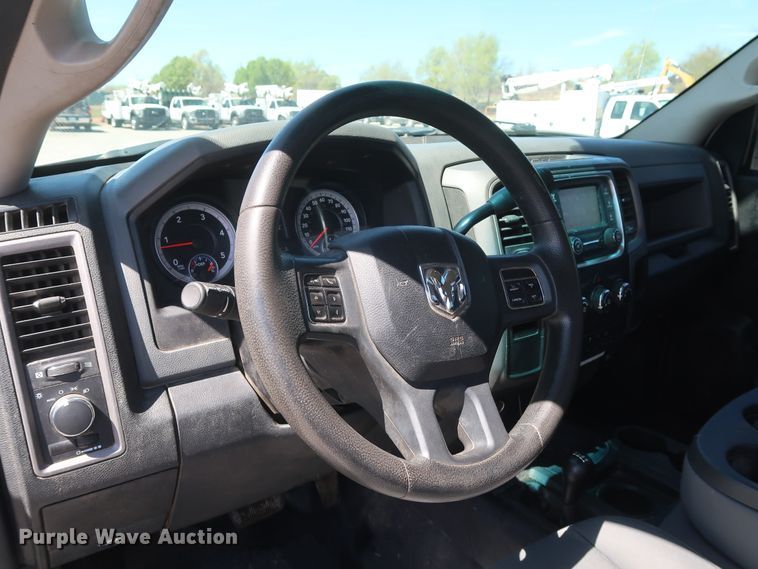 image for item GS9845 2014 Dodge Ram 5500HD bucket truck