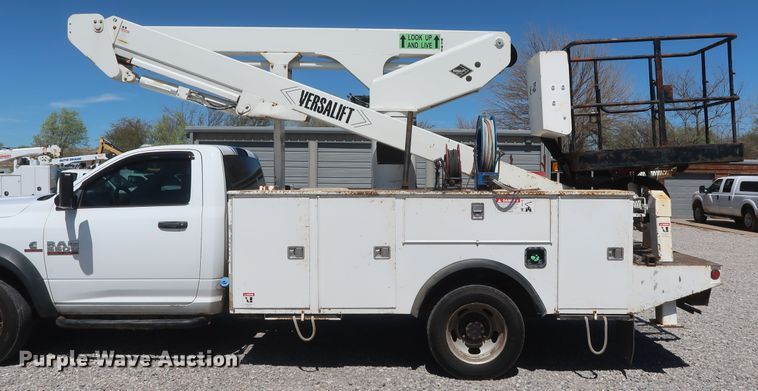 image for item GS9845 2014 Dodge Ram 5500HD bucket truck