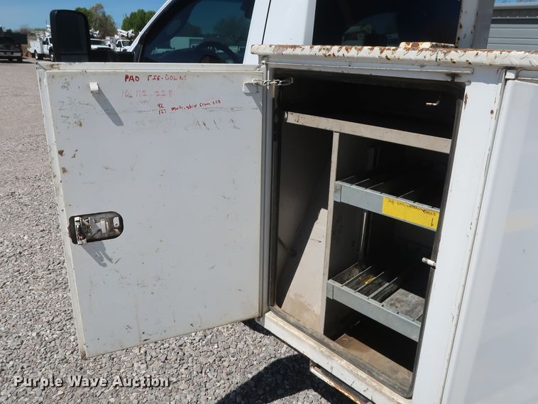 image for item GS9845 2014 Dodge Ram 5500HD bucket truck