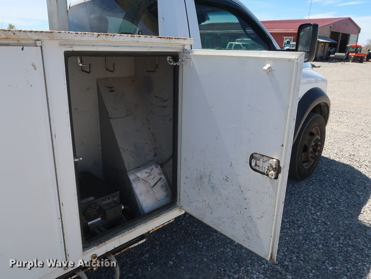 image for item GS9845 2014 Dodge Ram 5500HD bucket truck