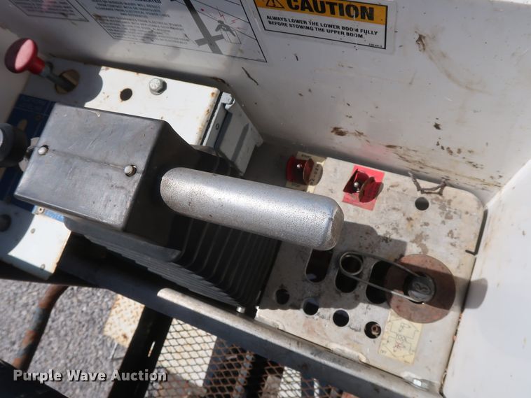 image for item GS9845 2014 Dodge Ram 5500HD bucket truck