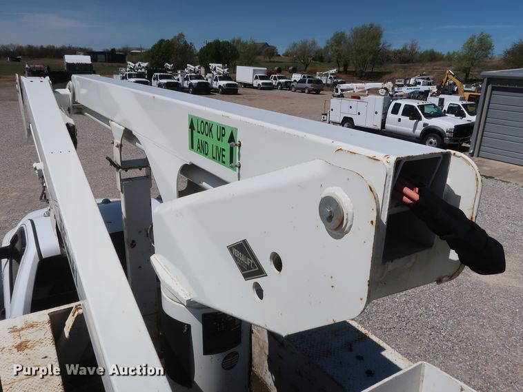 image for item GS9845 2014 Dodge Ram 5500HD bucket truck