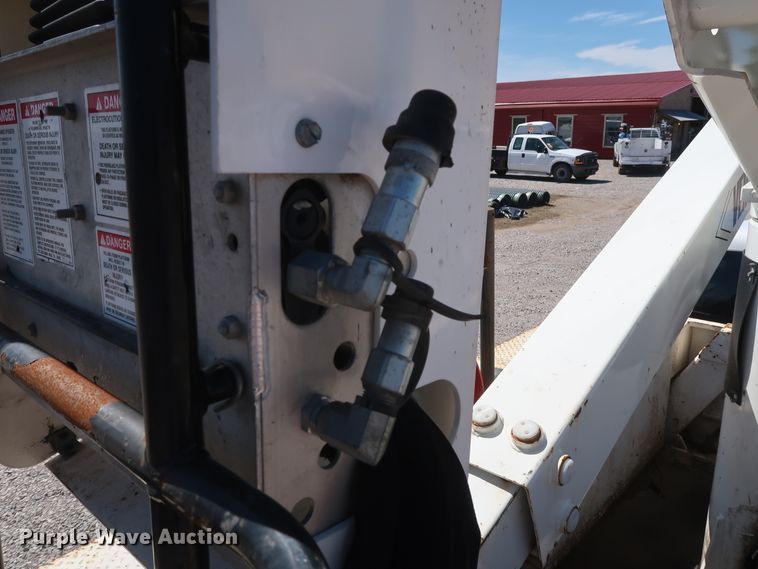 image for item GS9845 2014 Dodge Ram 5500HD bucket truck