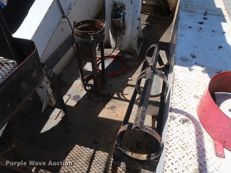 image for item GS9845 2014 Dodge Ram 5500HD bucket truck