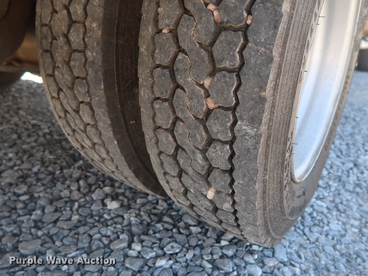 image for item GS9845 2014 Dodge Ram 5500HD bucket truck