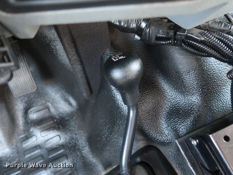 image for item GS9846 2013 Ford F550 Super Duty XL Crew Cab utility bed truck with crane